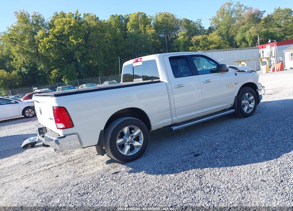 2015 RAM 1500 VIN: 1C6RR7GT5FS710778