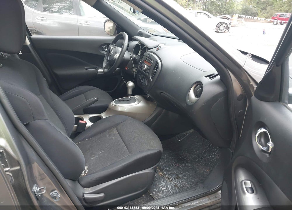 2011 NISSAN JUKE VIN: JN8AF5MV9BT008545