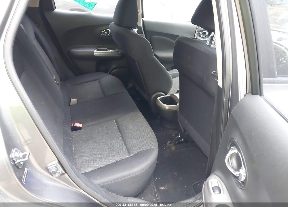 2011 NISSAN JUKE VIN: JN8AF5MV9BT008545