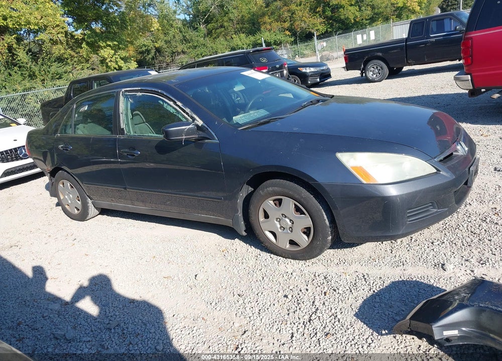 2007 HONDA ACCORD 2.4 LX VIN: 1HGCM56477A209704