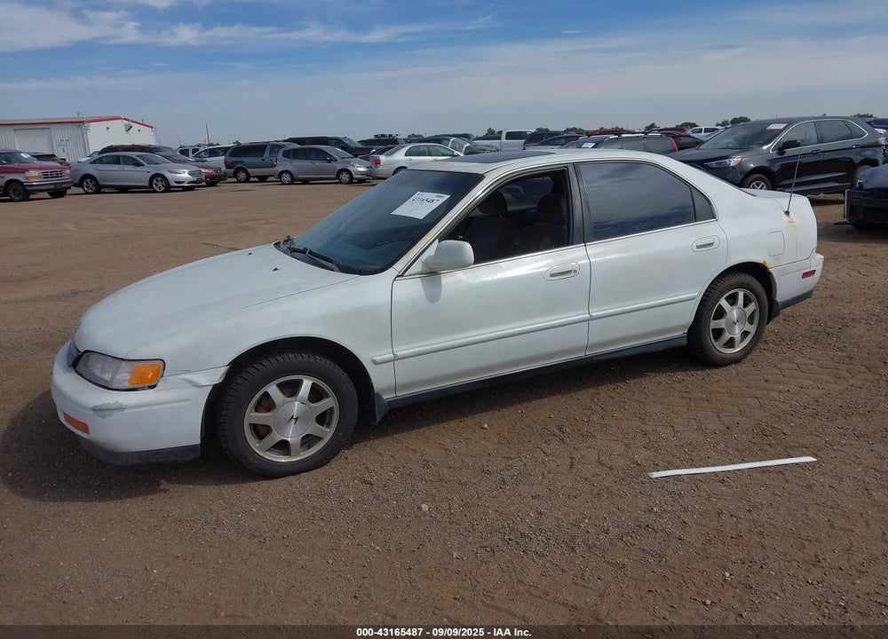 1994 HONDA ACCORD EX VIN: JHMCD5657RC070638