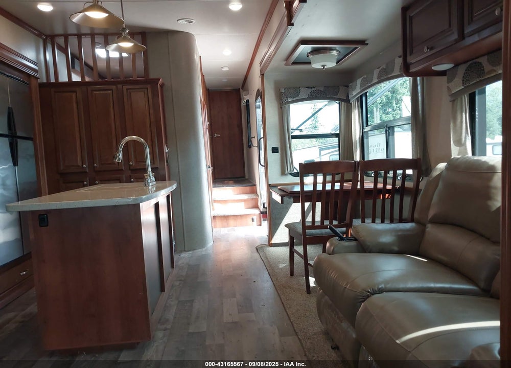 2018 HEARTLAND RVS BIGHORN TRAVELER VIN: 5SFBG4223JE363274