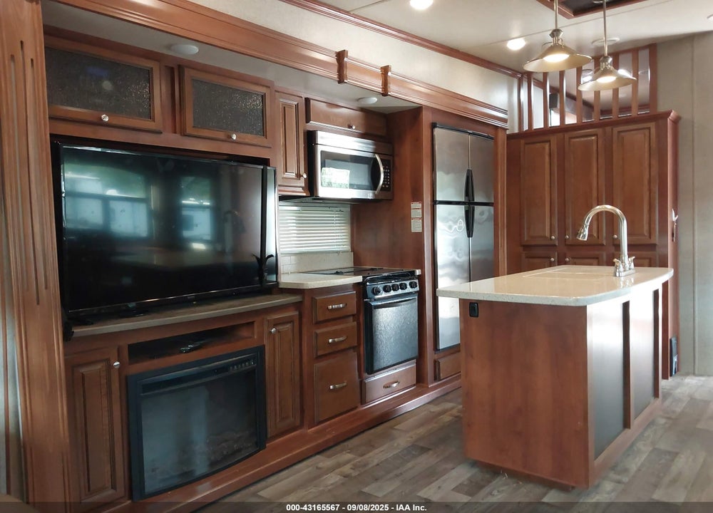 2018 HEARTLAND RVS BIGHORN TRAVELER VIN: 5SFBG4223JE363274