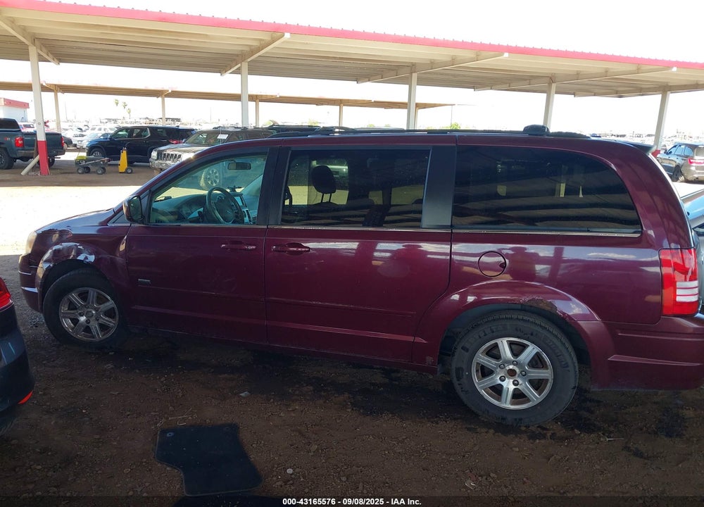 2008 CHRYSLER TOWN & COUNTRY TOURING VIN: 2A8HR54P08R840917