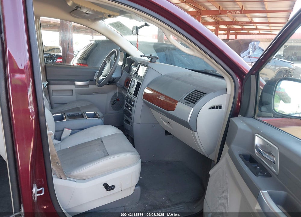 2008 CHRYSLER TOWN & COUNTRY TOURING VIN: 2A8HR54P08R840917