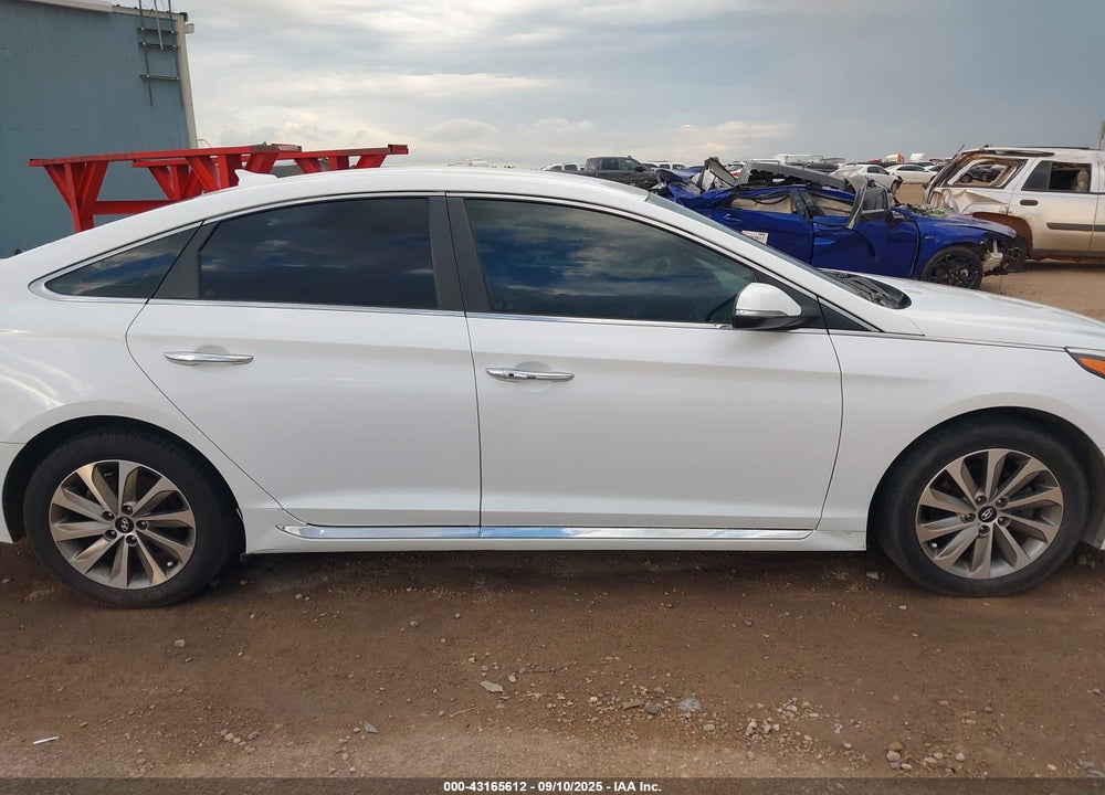2015 HYUNDAI SONATA VIN: 5NPE34AF6FH138872
