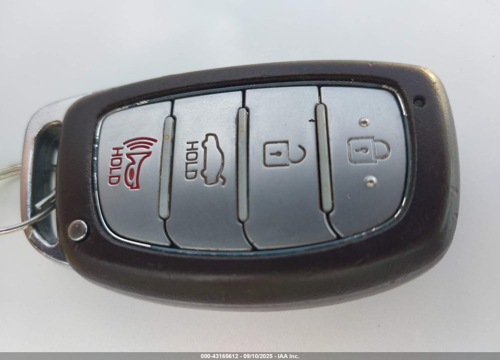 2015 HYUNDAI SONATA VIN: 5NPE34AF6FH138872