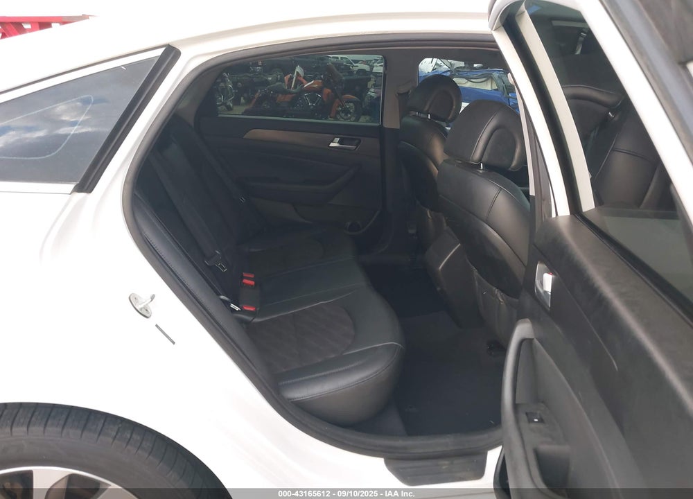 2015 HYUNDAI SONATA VIN: 5NPE34AF6FH138872