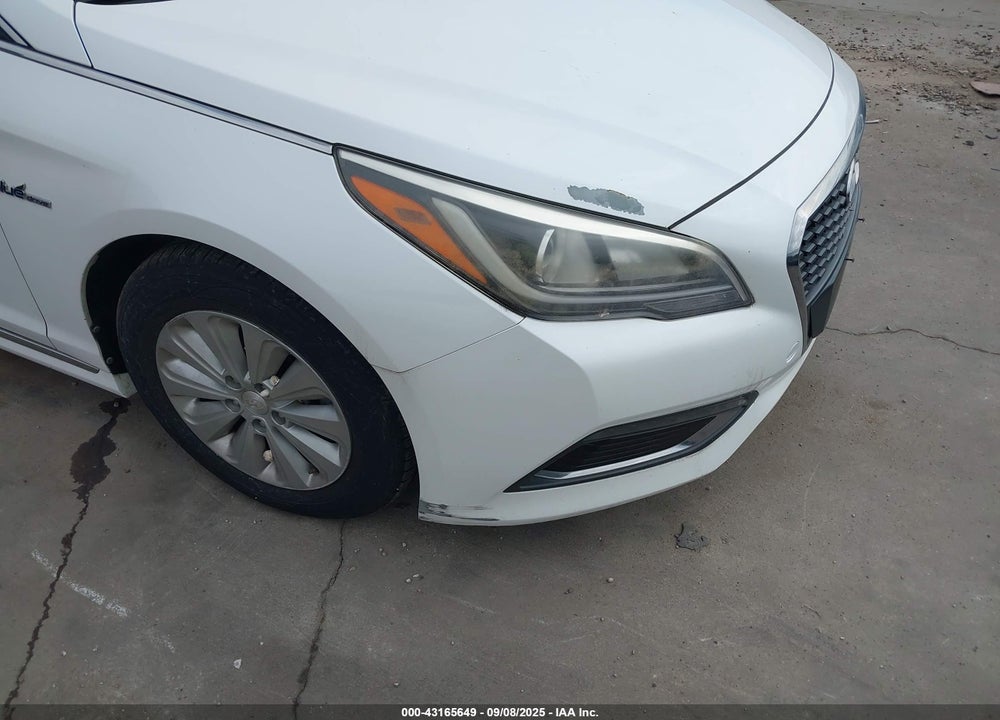 2016 HYUNDAI SONATA HYBRID SE VIN: KMHE24L10GA016355