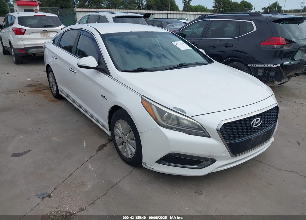 2016 HYUNDAI SONATA HYBRID SE VIN: KMHE24L10GA016355