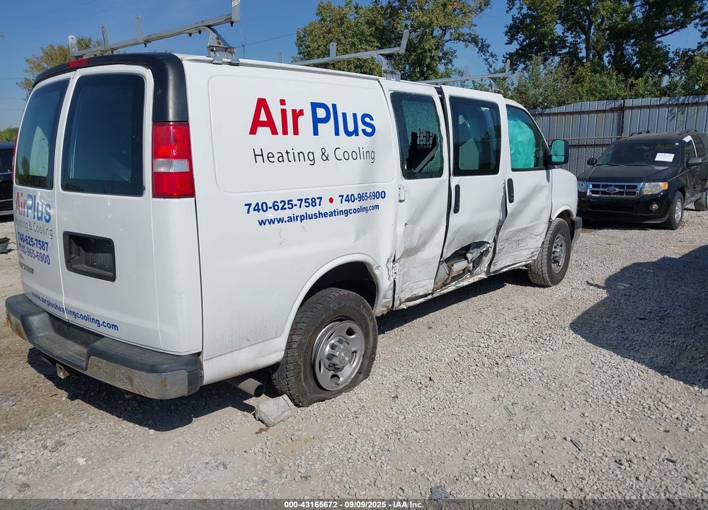 2017 CHEVROLET EXPRESS 2500 VIN: 1GCWGAFF5H1137853