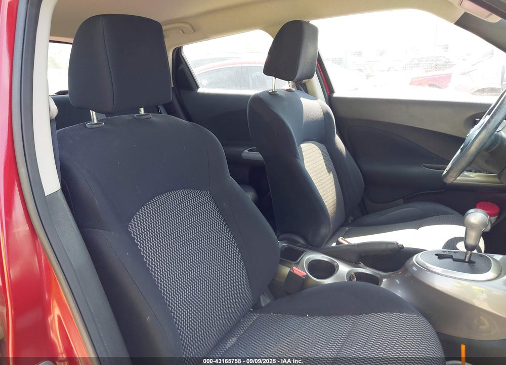 2015 NISSAN JUKE VIN: JN8AF5MR9FT502767