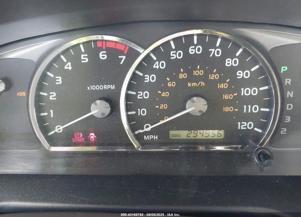 2005 TOYOTA SEQUOIA SR5 V8 VIN: 5TDZT34A35S241834