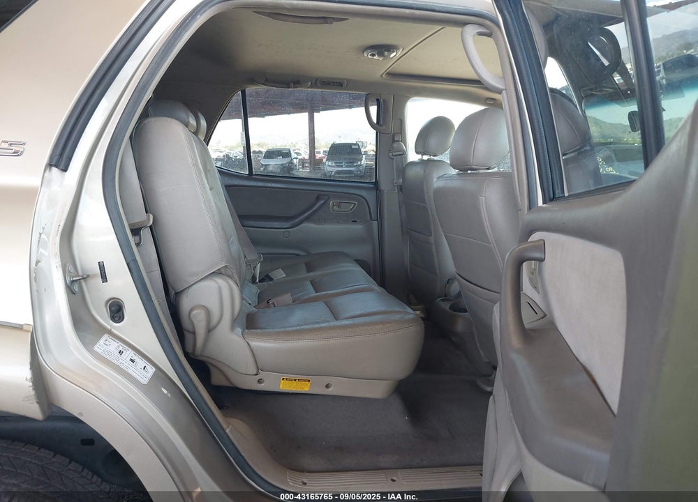 2005 TOYOTA SEQUOIA SR5 V8 VIN: 5TDZT34A35S241834