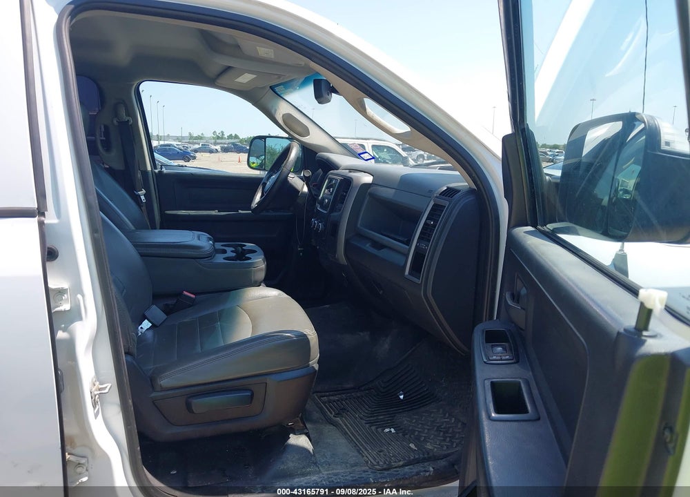 2014 RAM 2500 VIN: 3C6UR4HJ4EG327975