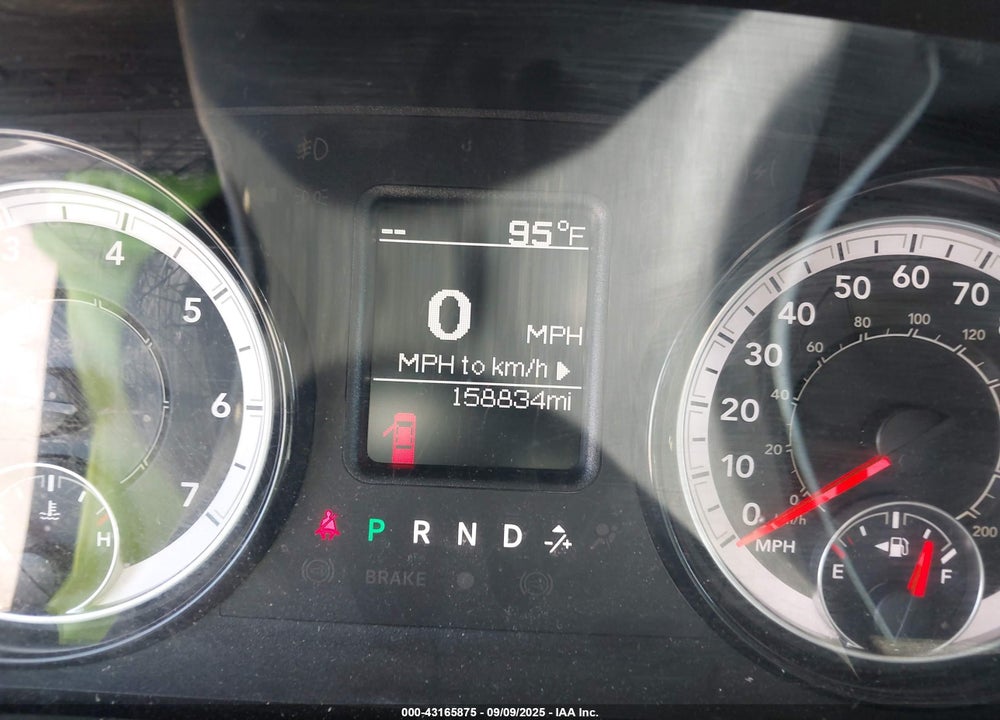2021 RAM 1500 VIN: 3C6RR7KT5MG592260