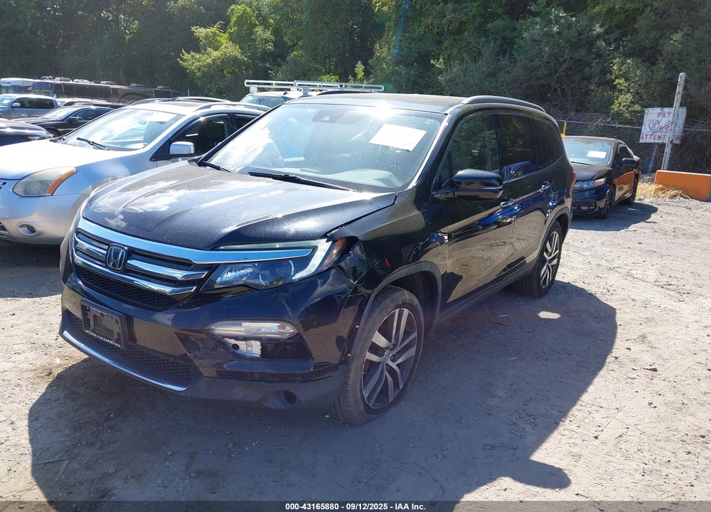 2017 HONDA PILOT VIN: 5FNYF6H92HB043663