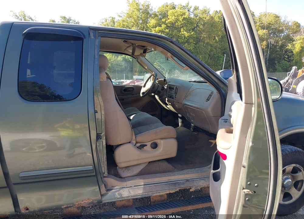 2003 FORD F-150 LARIAT/XL/XLT VIN: 1FTRX18L83NA83613