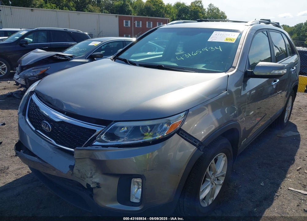 2014 KIA SORENTO VIN: 5XYKTCA68EG529623