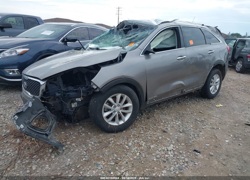 2018 KIA SORENTO VIN: 5XYPGDA52JG341004