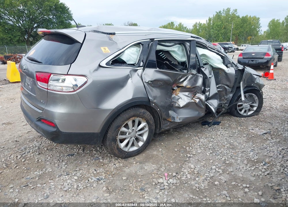 2018 KIA SORENTO VIN: 5XYPGDA52JG341004