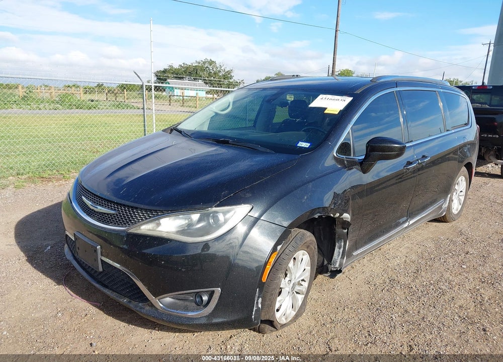 2018 CHRYSLER PACIFICA TOURING L VIN: 2C4RC1BGXJR119129
