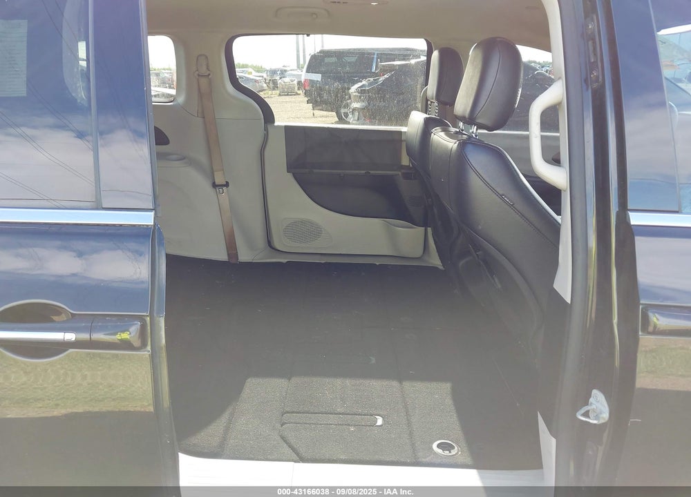 2018 CHRYSLER PACIFICA TOURING L VIN: 2C4RC1BGXJR119129