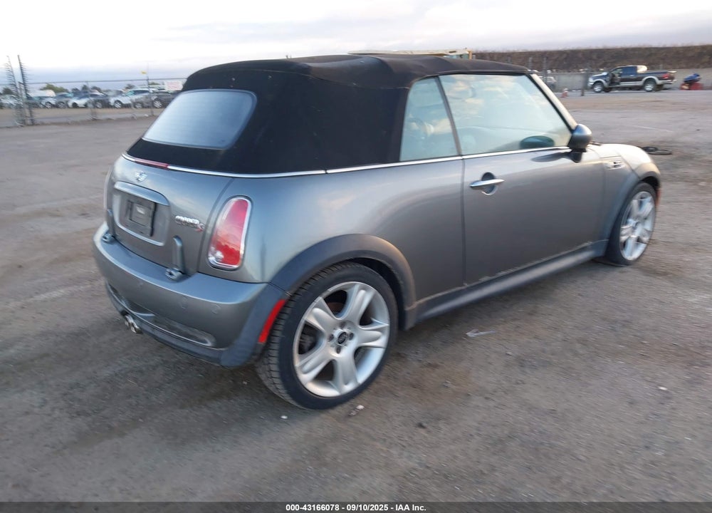 2006 MINI COOPER S VIN: WMWRH33536TK59451