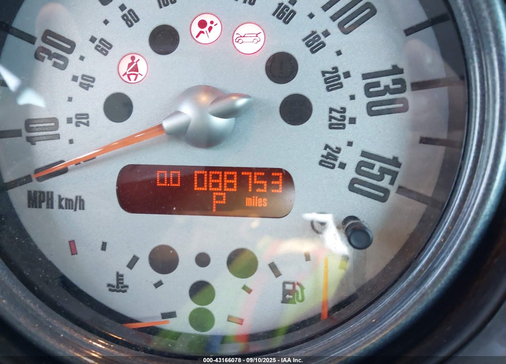 2006 MINI COOPER S VIN: WMWRH33536TK59451