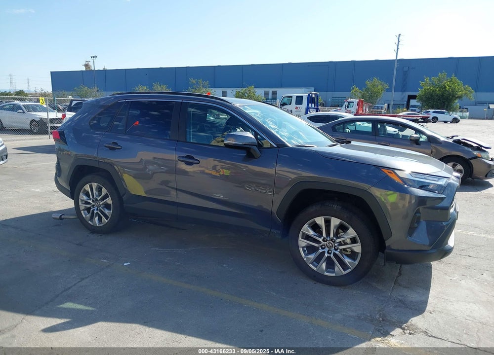 2025 TOYOTA RAV4 XLE PREMIUM VIN: 2T3A1RFV0SC506419