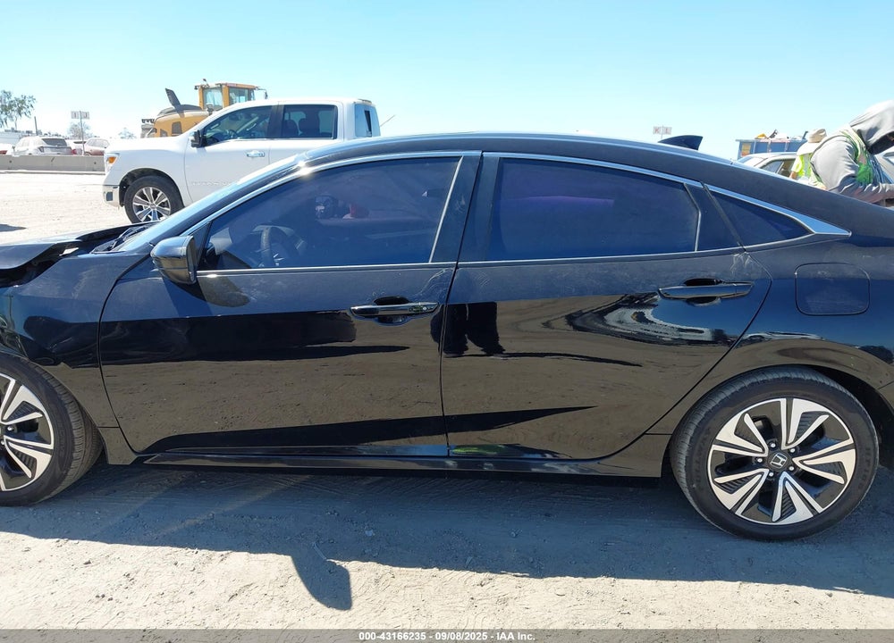 2017 HONDA CIVIC VIN: 2HGFC1F34HH649902