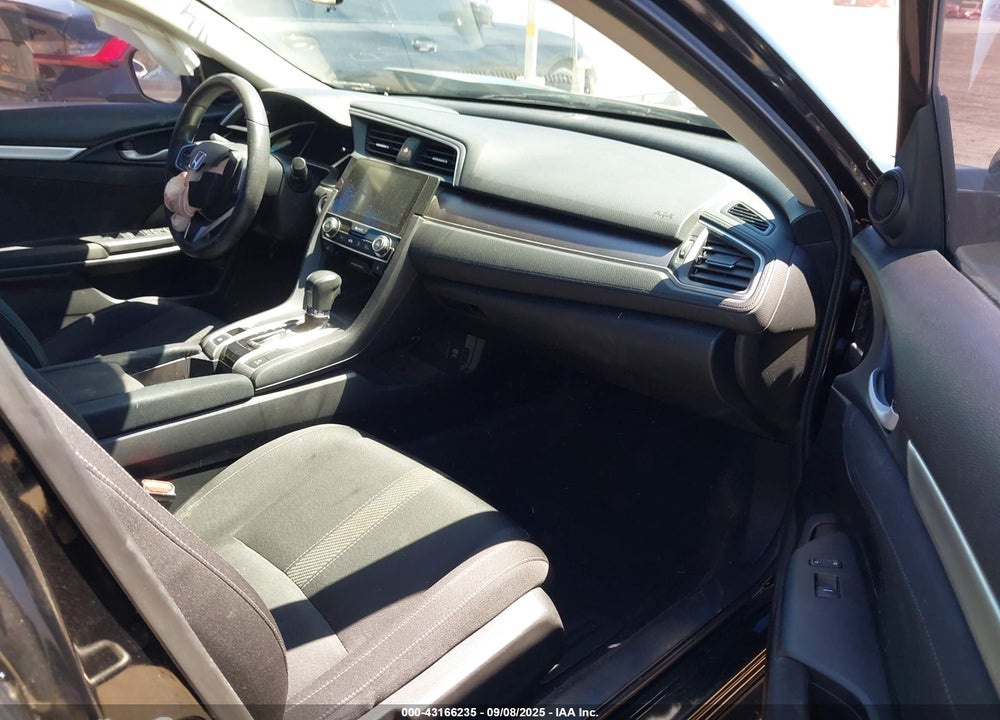 2017 HONDA CIVIC VIN: 2HGFC1F34HH649902