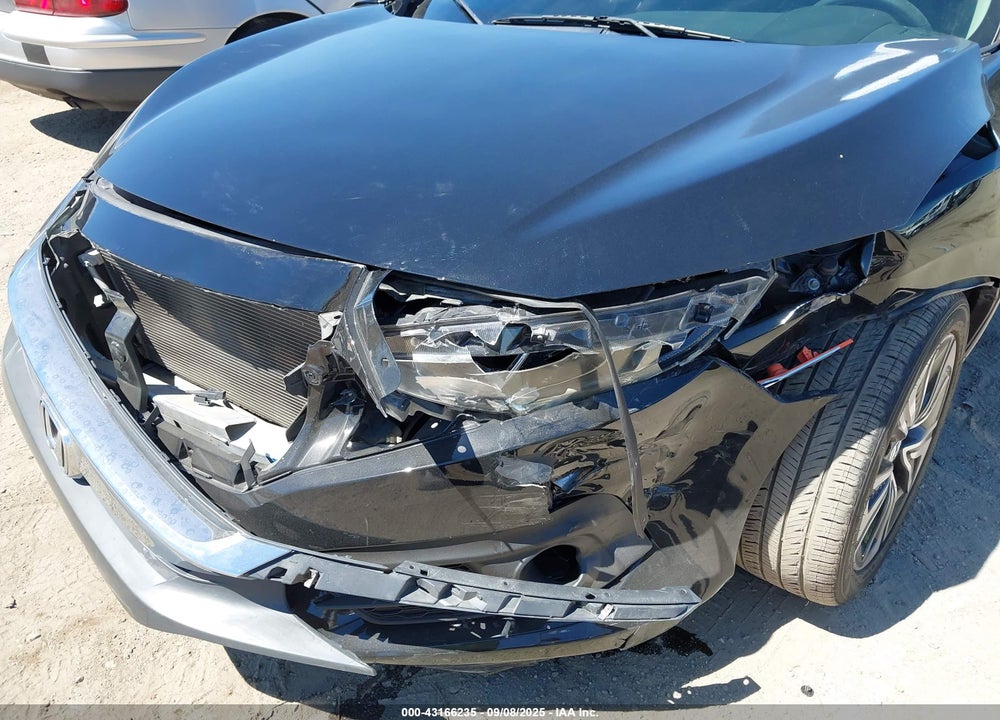 2017 HONDA CIVIC VIN: 2HGFC1F34HH649902