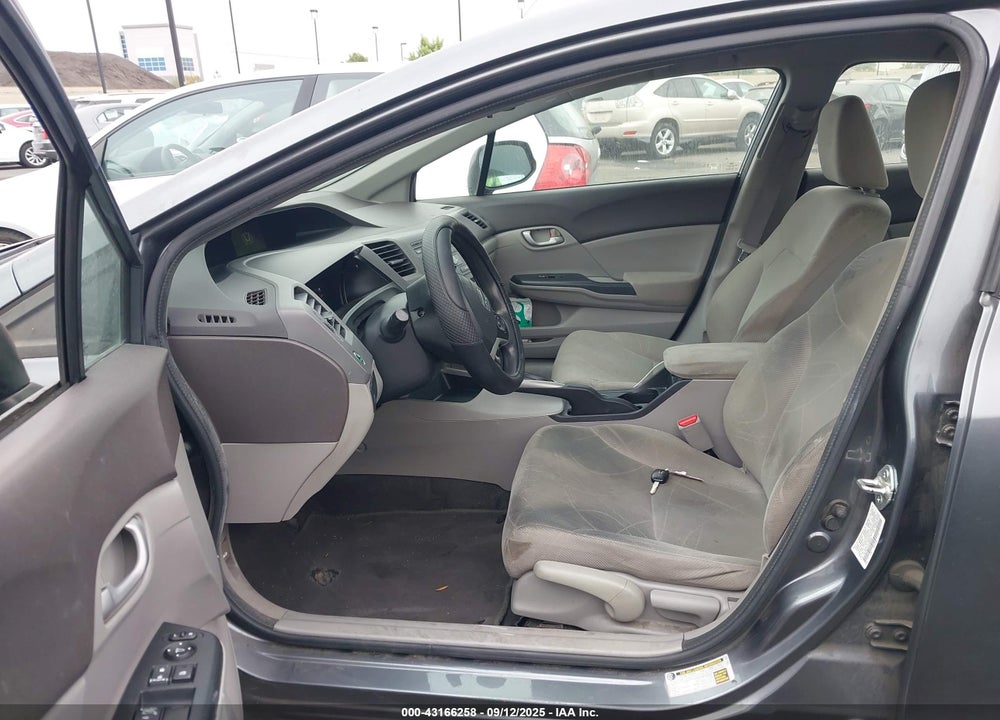 2012 HONDA CIVIC VIN: 19XFB2F51CE352504