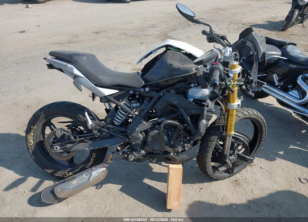 2022 BMW G310 GS VIN: WB30G330XNRA33056