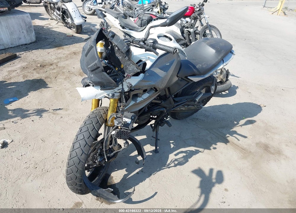 2022 BMW G310 GS VIN: WB30G330XNRA33056