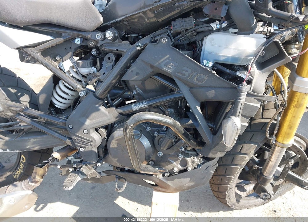 2022 BMW G310 GS VIN: WB30G330XNRA33056