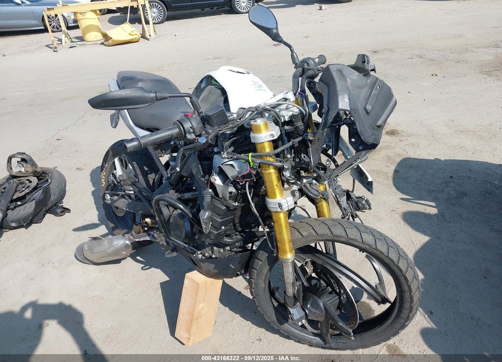 2022 BMW G310 GS VIN: WB30G330XNRA33056