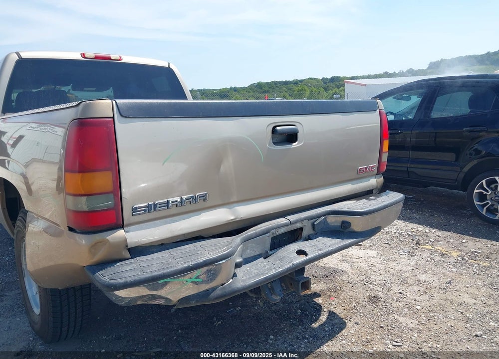2004 GMC SIERRA 1500 SLE VIN: 2GTEC19T441140840