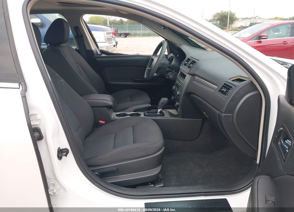 2010 FORD FUSION SE VIN: 3FAHP0HA8AR210154