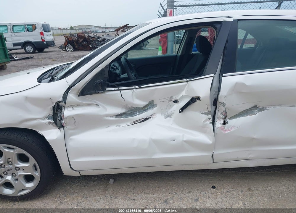 2010 FORD FUSION SE VIN: 3FAHP0HA8AR210154