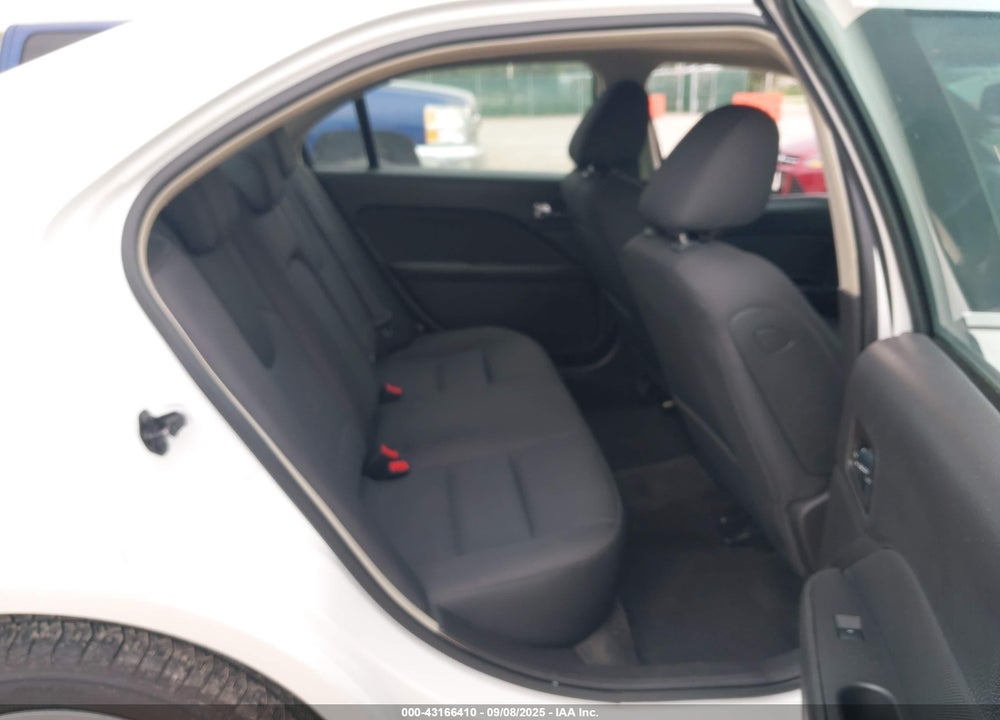 2010 FORD FUSION SE VIN: 3FAHP0HA8AR210154