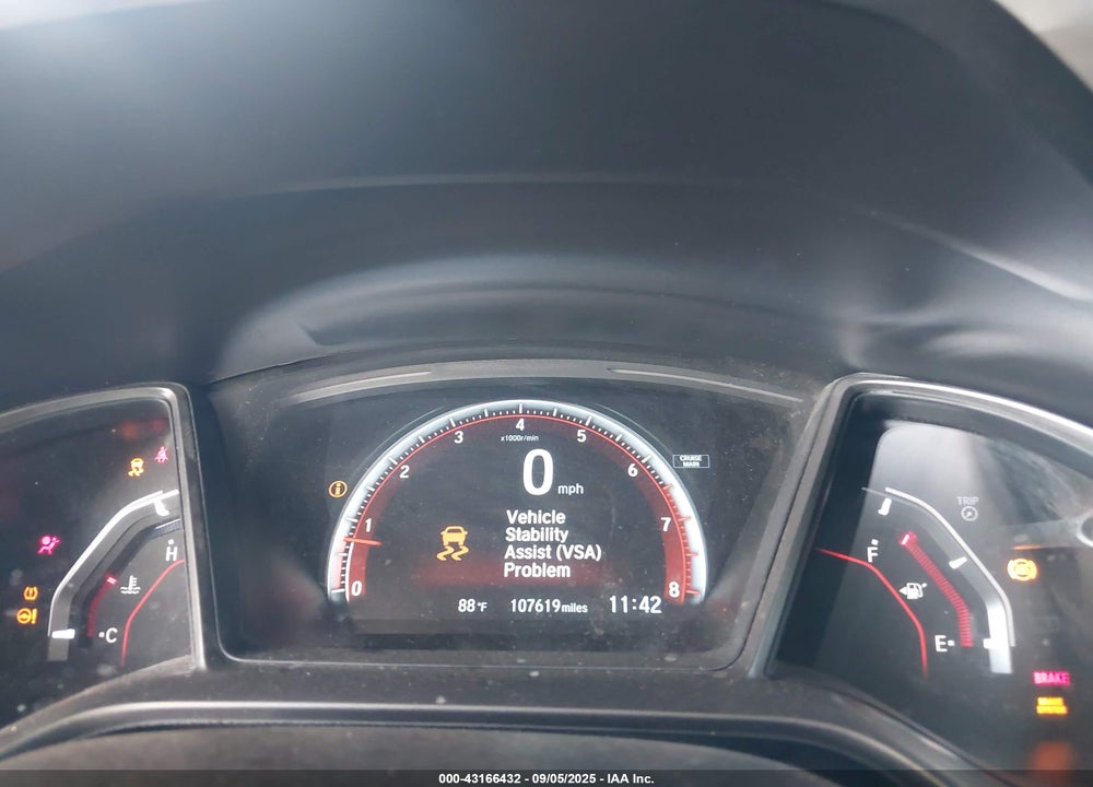 2018 HONDA CIVIC VIN: 2HGFC1E51JH708168