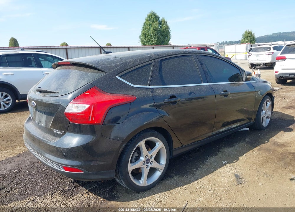 2013 FORD FOCUS VIN: 1FADP3N22DL136861