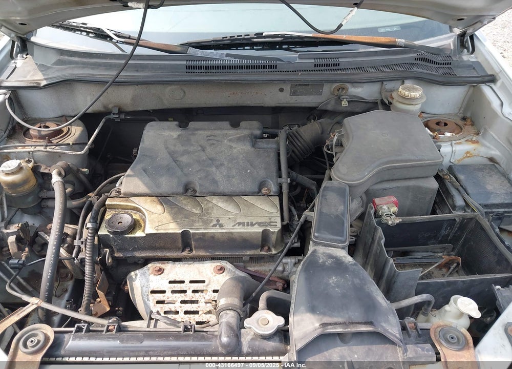 2004 MITSUBISHI OUTLANDER LS VIN: JA4LX31F04U042979