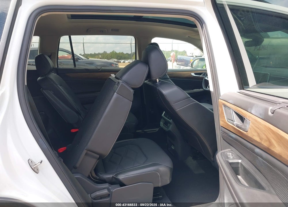 2024 VOLKSWAGEN ATLAS VIN: 1V2JR2CA7RC564166