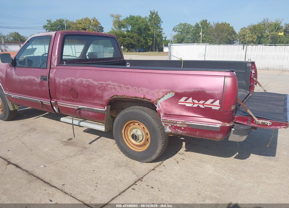 1988 CHEVROLET GMT-400 K1500 VIN: 1GCDK14K3JZ105464