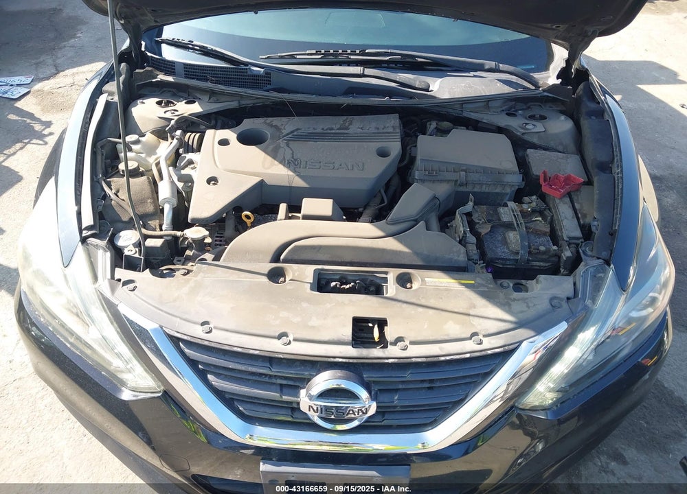 2017 NISSAN ALTIMA VIN: 1N4AL3AP8HC186055