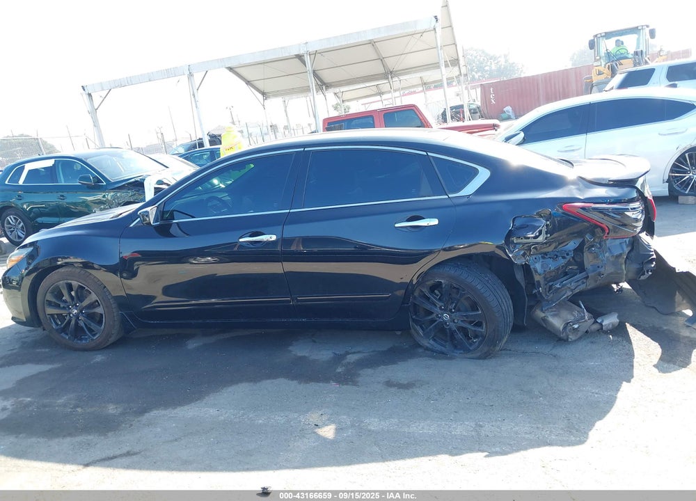 2017 NISSAN ALTIMA VIN: 1N4AL3AP8HC186055