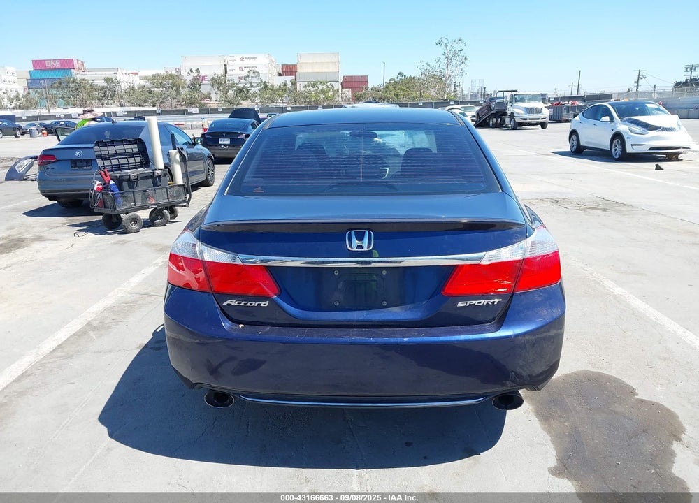 2015 HONDA ACCORD VIN: 1HGCR2F51FA074338